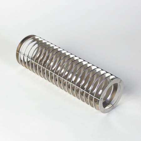Lampenreflektor aus Aluminium, montiert