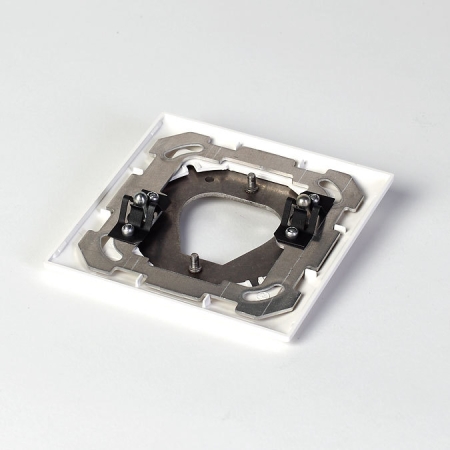 Front Fingerprintscan, Teilefertigung und Montage der Federelemente